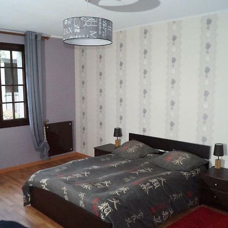 Saint-Pierre-de-Bailleul Maison Au Calme A La Campagne מראה חיצוני תמונה