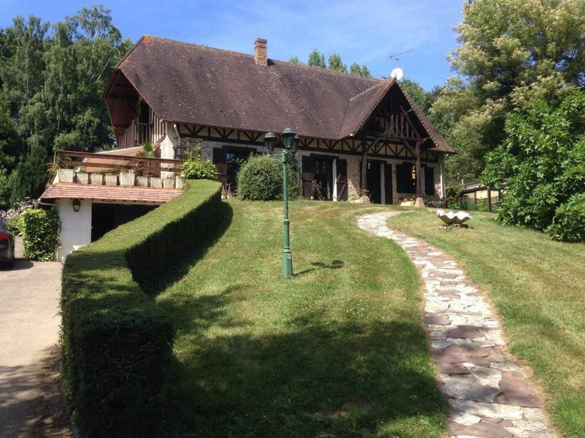 Saint-Pierre-de-Bailleul Maison Au Calme A La Campagne מראה חיצוני תמונה